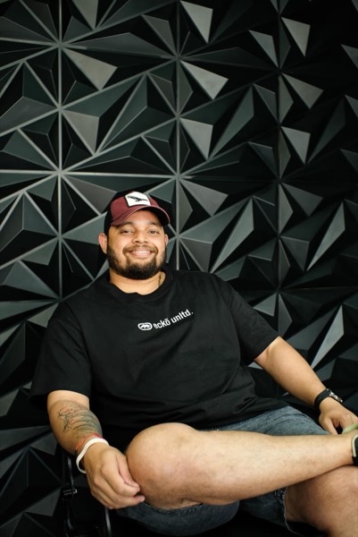 Jonas Mata, barbero profesional